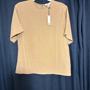 Banana Republic Beige Linen Short Sleeve Blouse — NWT — Small